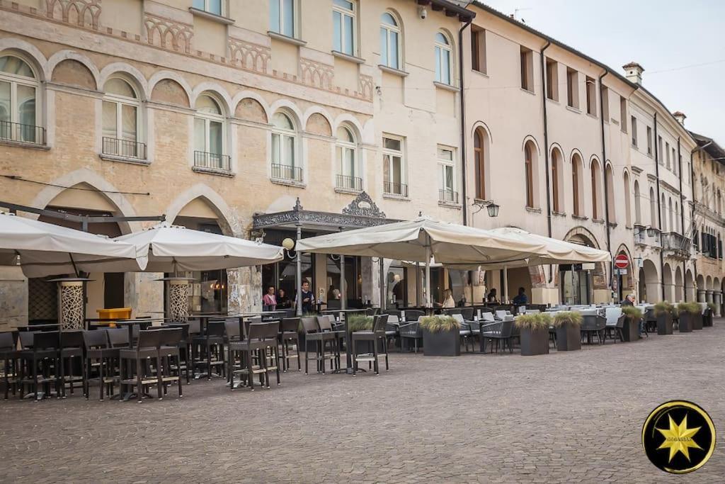 De Caesar Suite Pordenone Exteriör bild